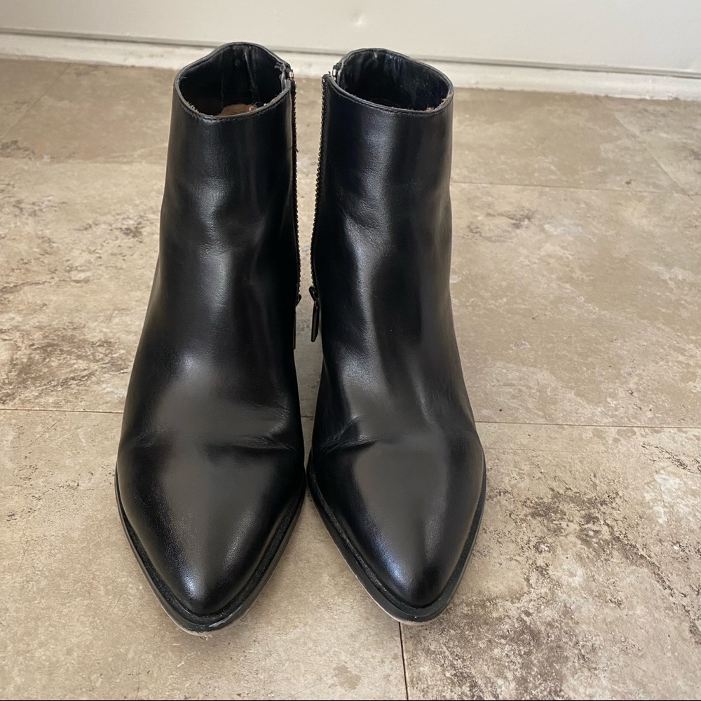 Michael Kors leather boots size 7
